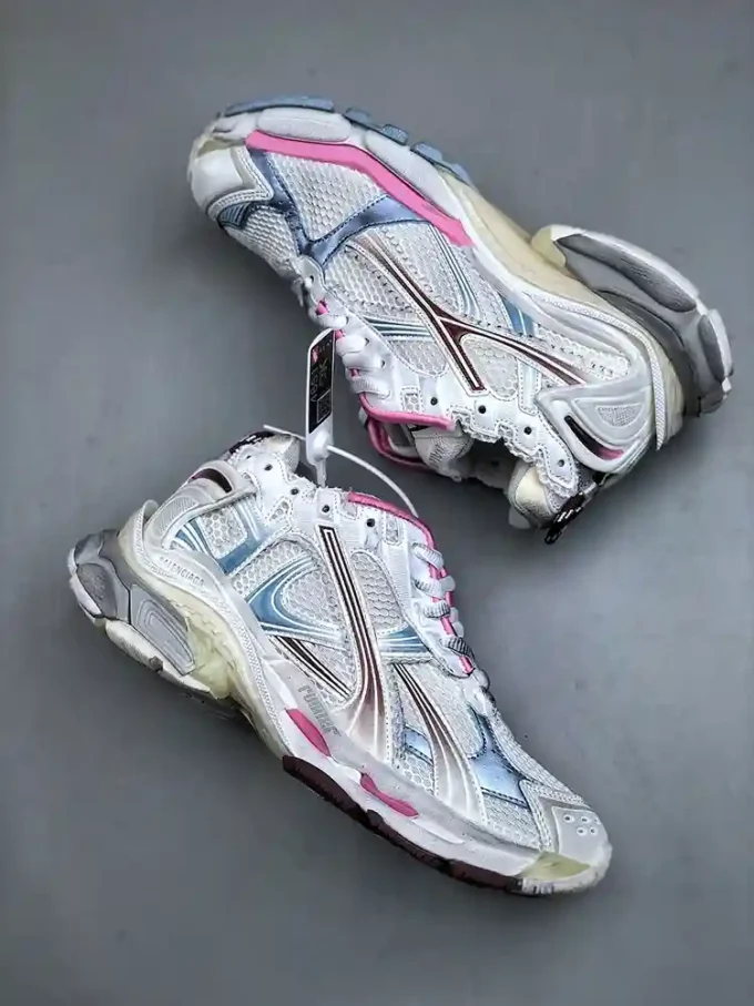 Balenciaga Runner Sneaker - Low-Top Retro Trail Running Shoes