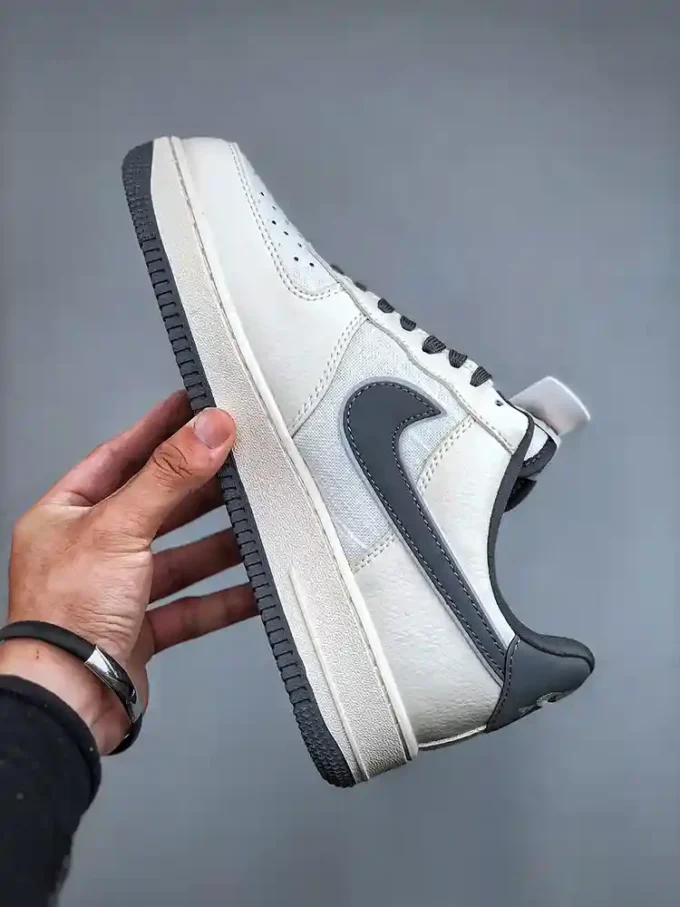 Nike Air Force 1 '07 Low x Bearbrick Collaboration KK1988-005