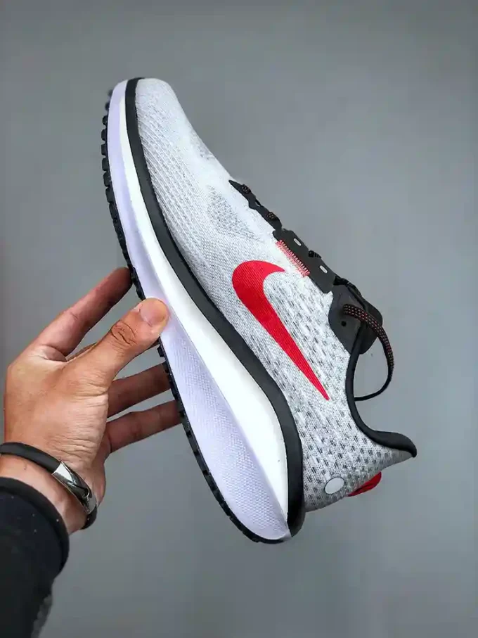 Nike Air Zoom Vomero 17 FB1309-103