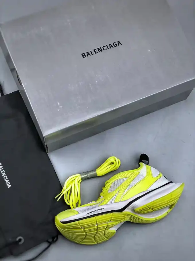 Balenciaga Circuit 13th Generation Low-Top Sneakers