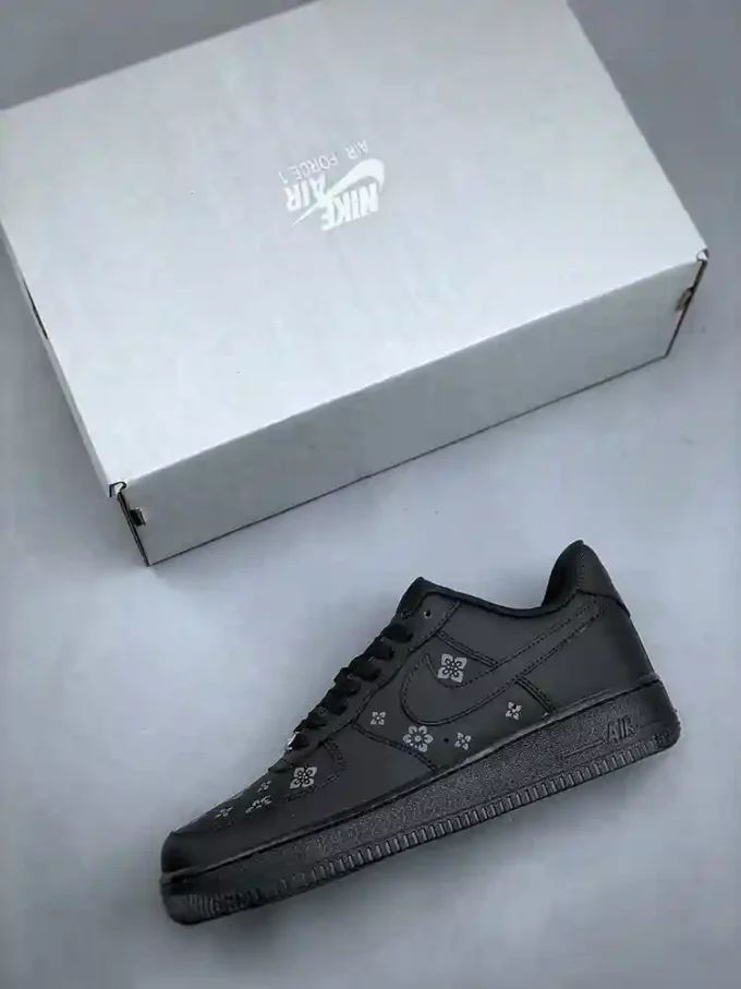 Nike Air Force 1 '07 Low LV Custom - All-Black 315122-101