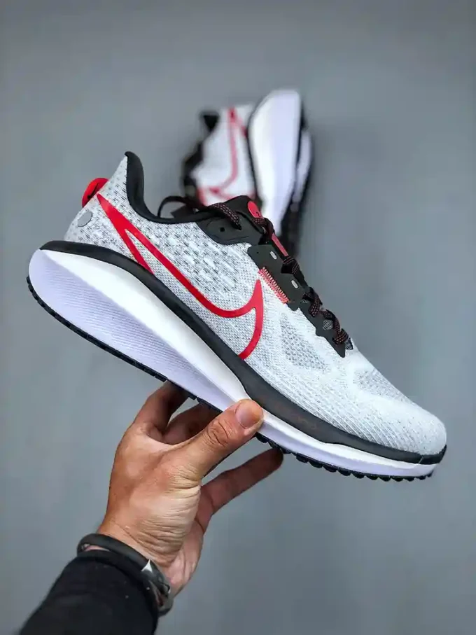 Nike Air Zoom Vomero 17 FB1309-103