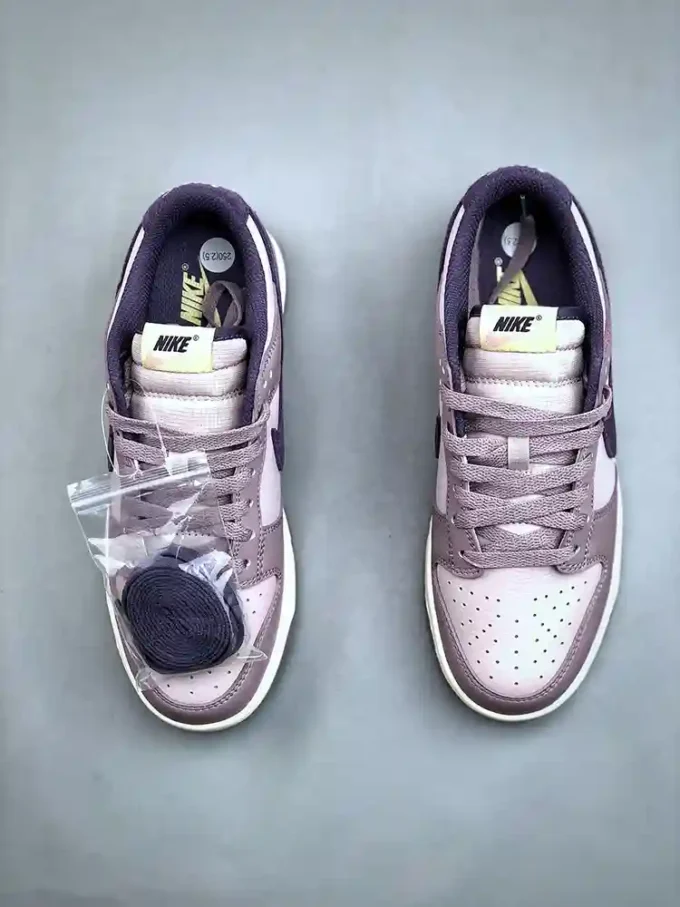 Nike SB Dunk Low “Lavender” HQ3642-202