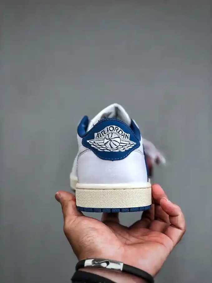 Travis Scott x Fragment x Air Jordan 1 Low DM7866-104