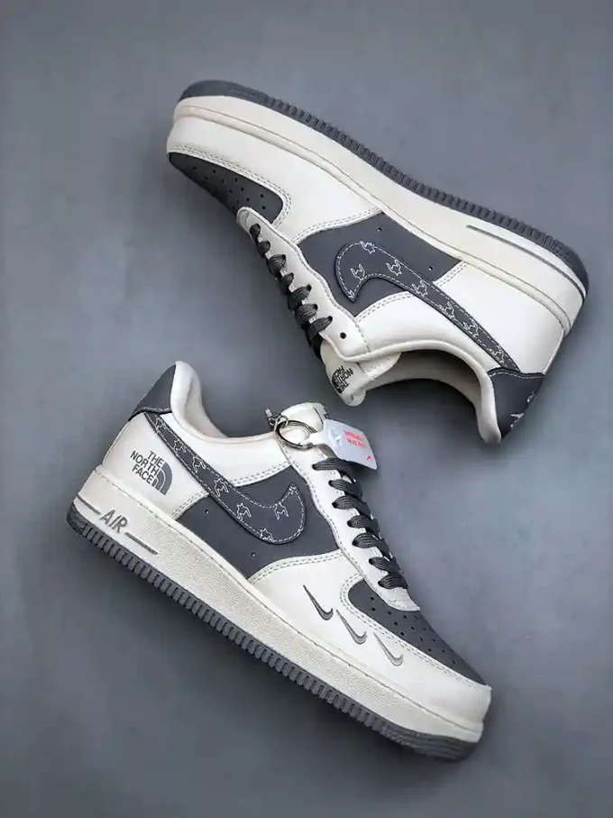 NIKE Air Force 1 '07 Low x North Face Bear Collaboration KK1988-011