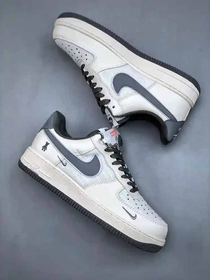 Nike Air Force 1 '07 Low x Bearbrick Collaboration KK1988-005